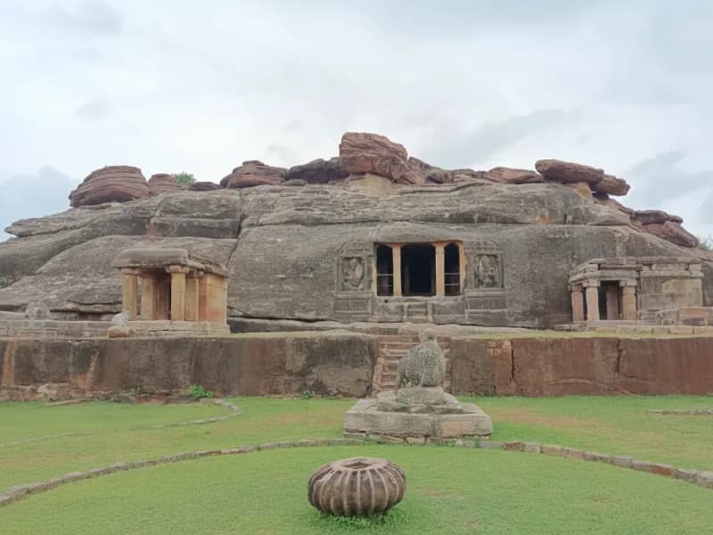 Ravana Phadi