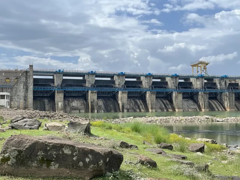 Herur.k Dam